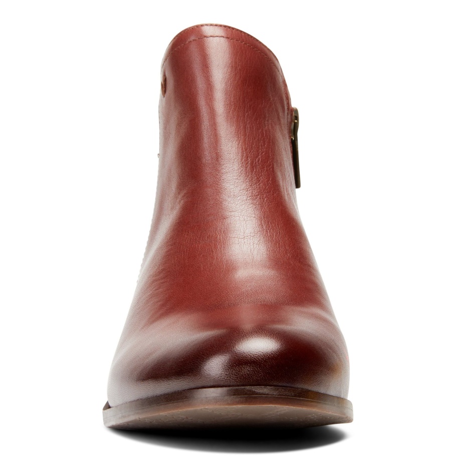 Bethany Botín Beaver Vionic