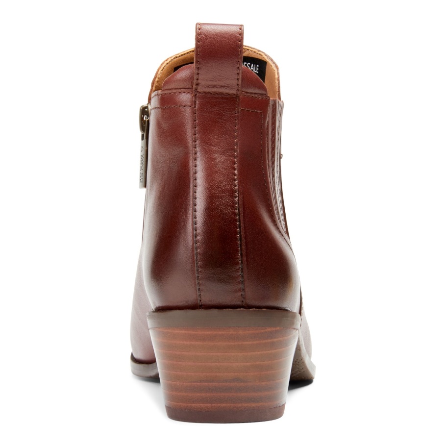 Bethany Botín Beaver Vionic